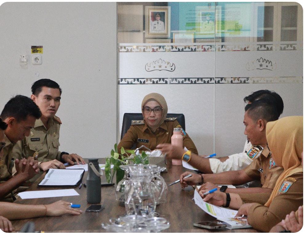 Plt Bupati, Ayu Asalasiyah, S.Ked Memimpin Rapat Pesiapan Peringatan Hari Jadi Ke-26 Kabupaten Way Kanan