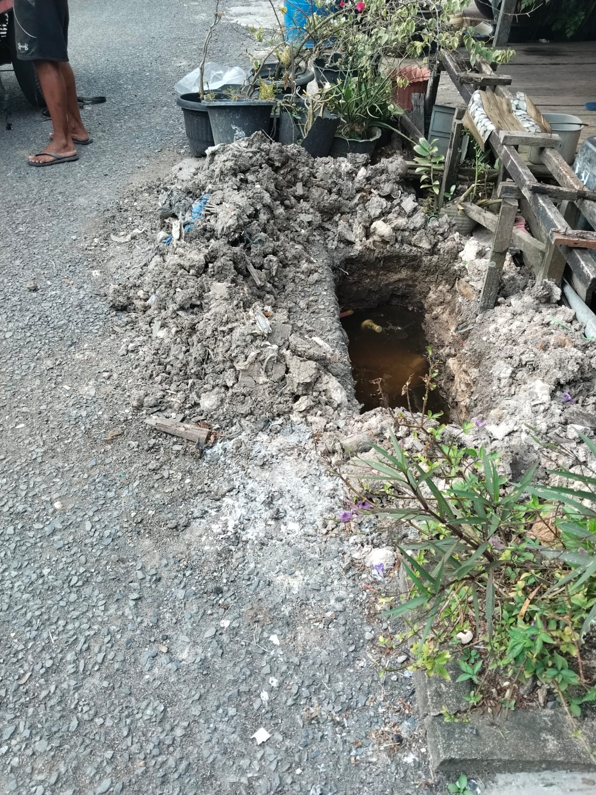 Warga Tungkal Ilir, Resah, Galian Pipa Gas Dibiarkan Menganga