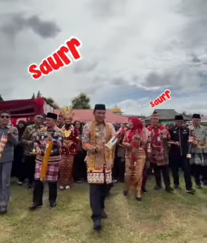Bupati Lampung Barat, Parosil Mabsus Resmi Melaunching Kekuhan