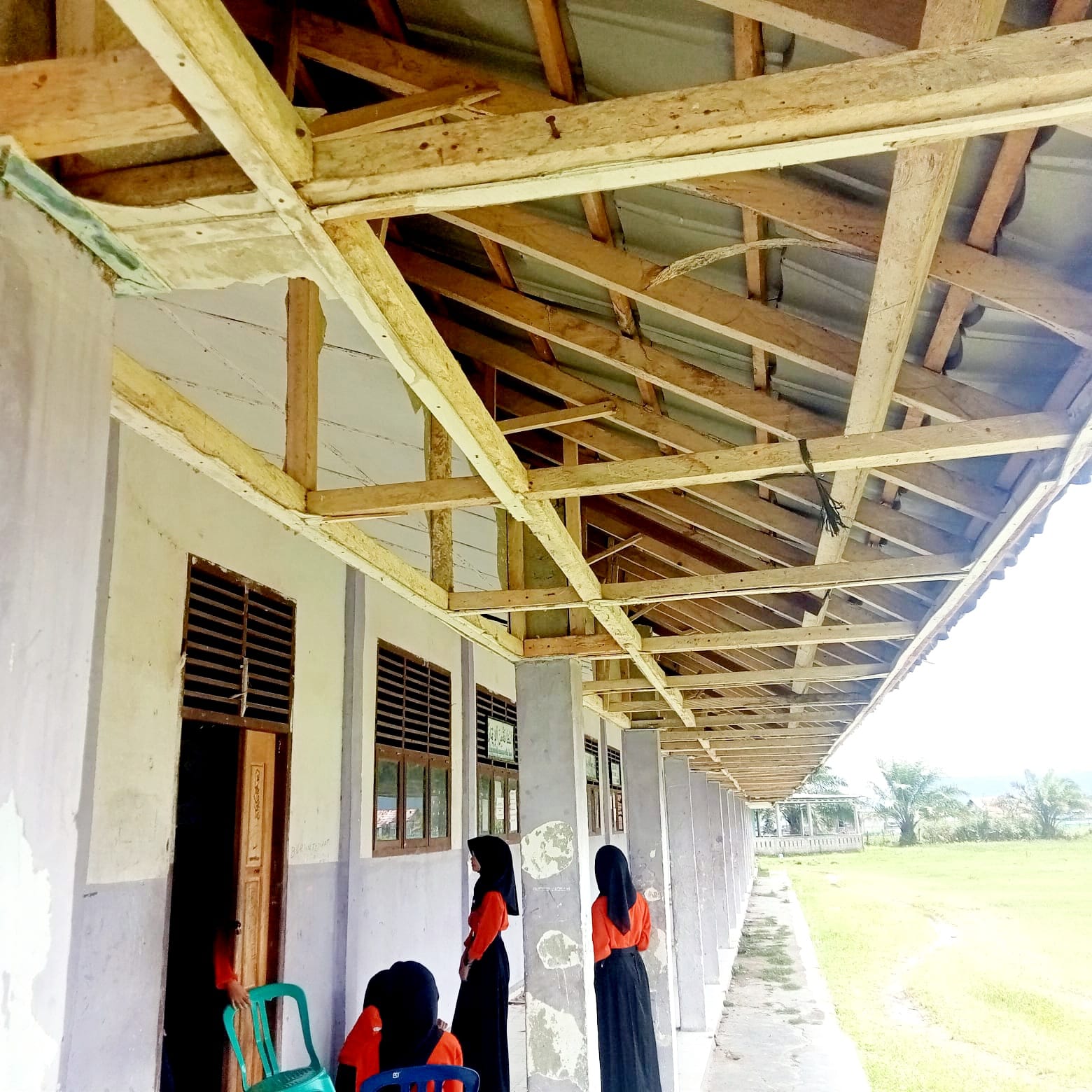 Warga Kota Batu Warkuk Ranau Selatan dan Alumni SMAN 1 Ranau Selatan Geram Dan Kecewa Dengan Pihak Sekolah 