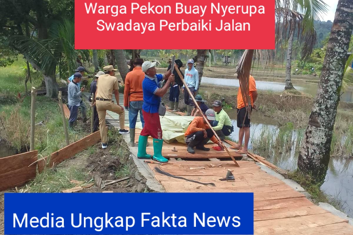 Warga Buay Nyerupa Perbaiki dan Buka Akses Jalan Pertanian