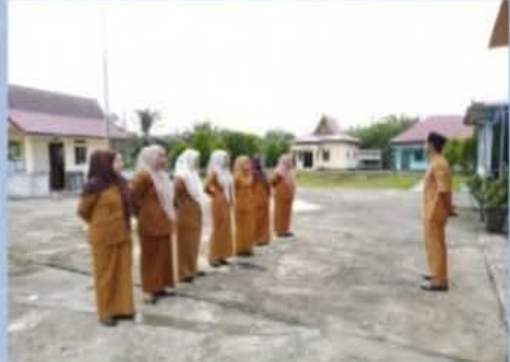 Pemerintah Desa Kelebuk Laksanakan Rutinitas Apel Pagi Tekankan Disiplin dan Semangat Kerja