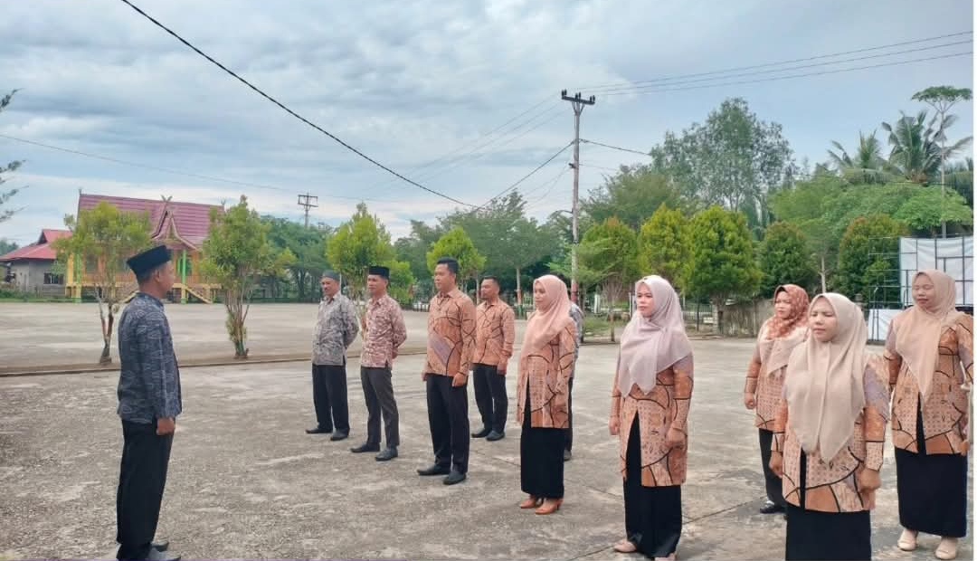 Apel Pagi Kepala Desa Penebal Berjalan Dengan Penuh Khidmat