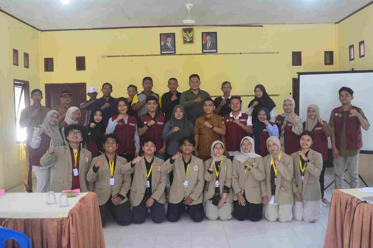 Pj. Kades Mentayan Terima Audiensi Tim KKN-PPM UGM Binar Bengkalis dan Tim Kukerta UNR