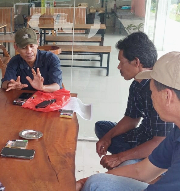 Sumari Didampingi Oleh Ketua KWIP DPD Sumsel Datangi Polres Oku Selatan